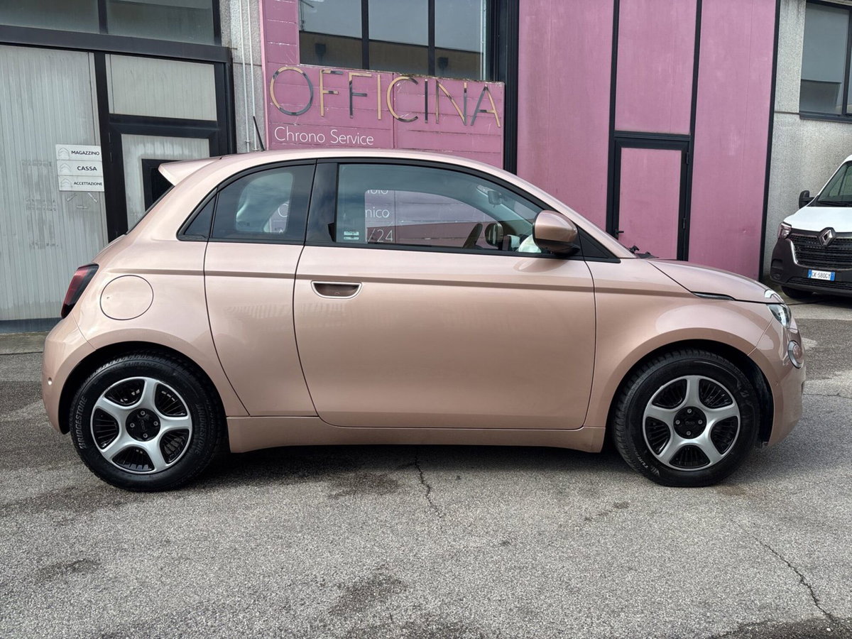 Fiat 500 Cabrio Passion Cabrio 42 kWh (4)