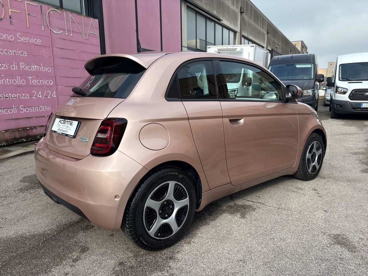 Fiat 500 Cabrio Passion Cabrio 42 kWh (7)