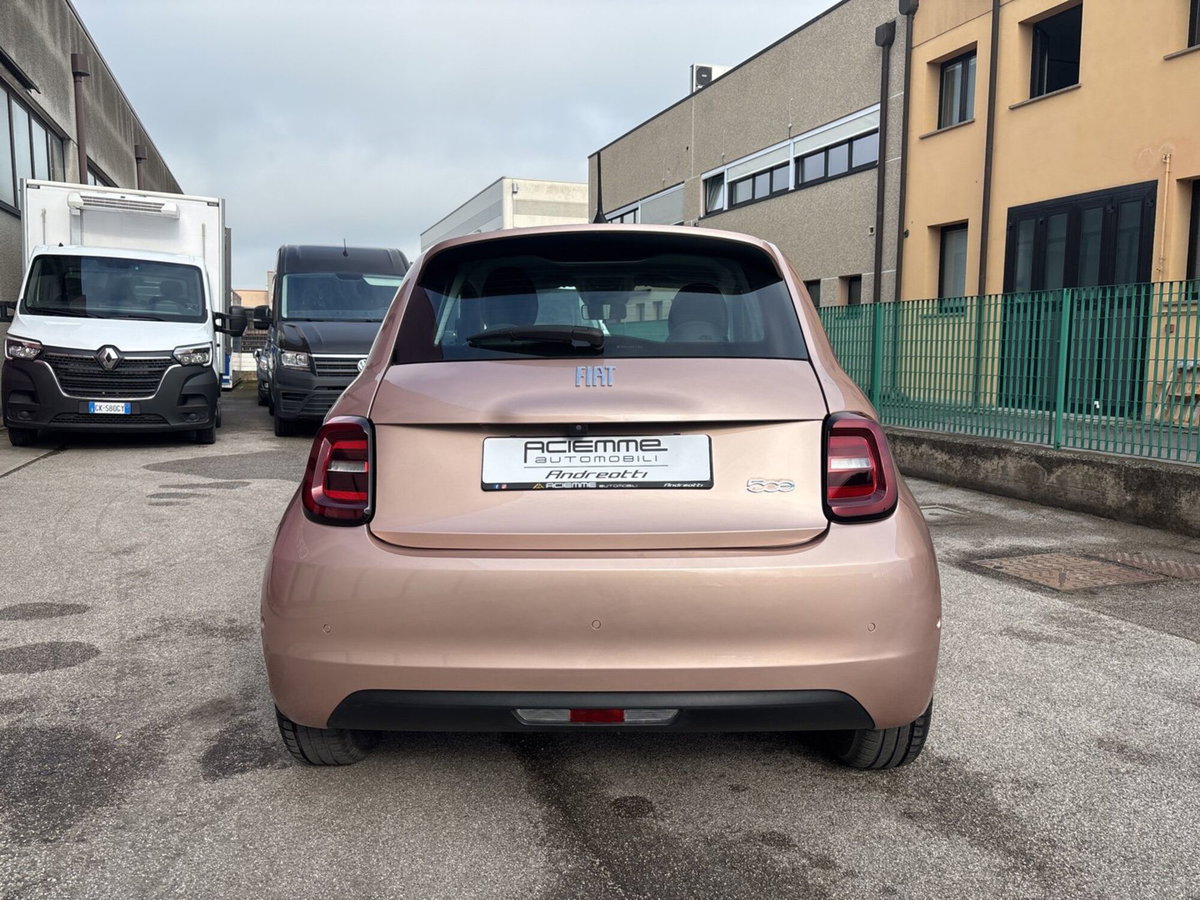 Fiat 500 Cabrio Passion Cabrio 42 kWh (8)