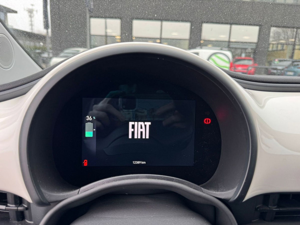 Fiat 500 Cabrio Passion Cabrio 42 kWh (9)