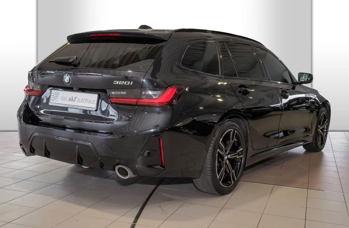 BMW Serie 3 Touring 320i  MSport auto (2)