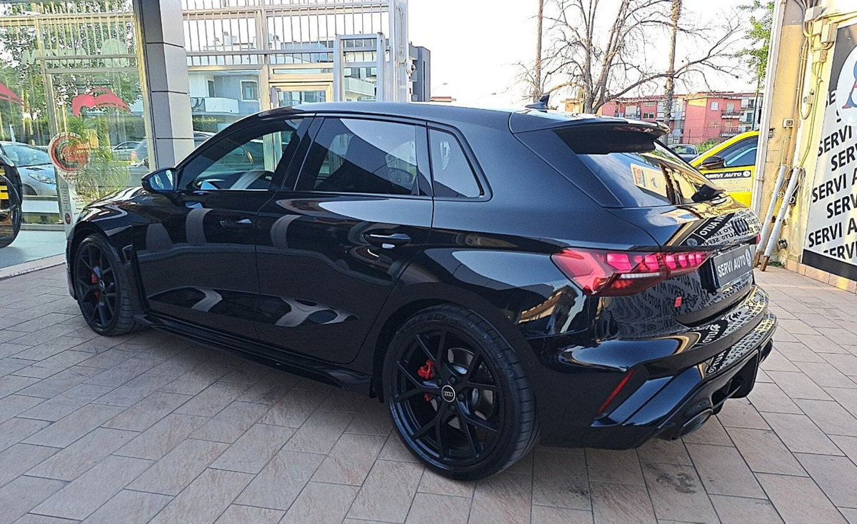 Audi RS 3 Sportback 3 TFSI quattro S tronic (9)