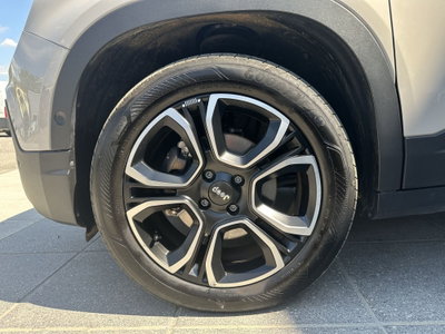 Jeep Avenger 1.2 turbo e-hybrid mhev Summit fwd 110cv edct6 (7)