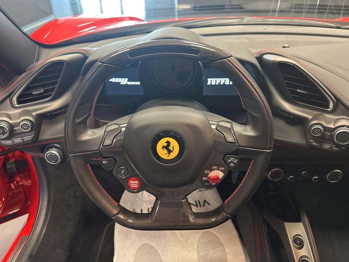Ferrari 488 Spider 488 Spider (20)
