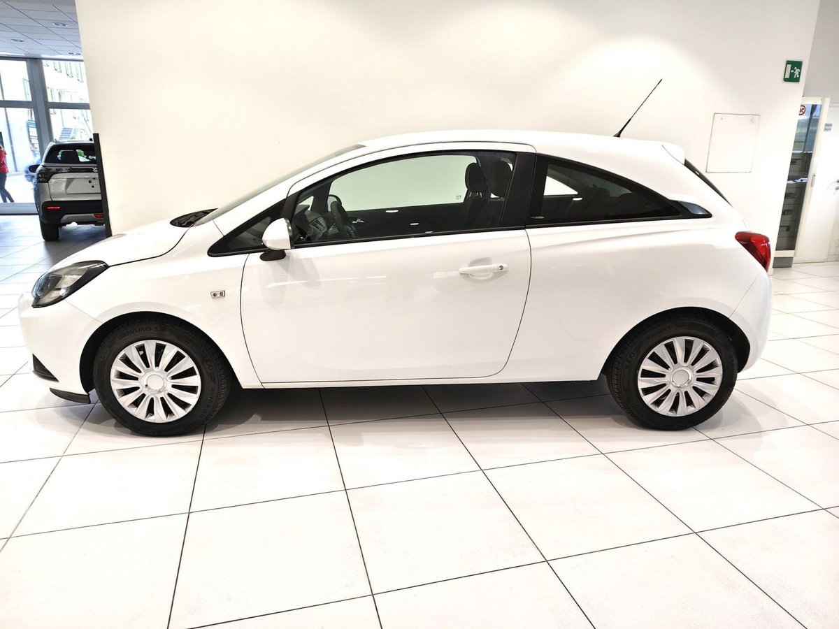 Opel Corsa 1.3 3 porte SR (2)
