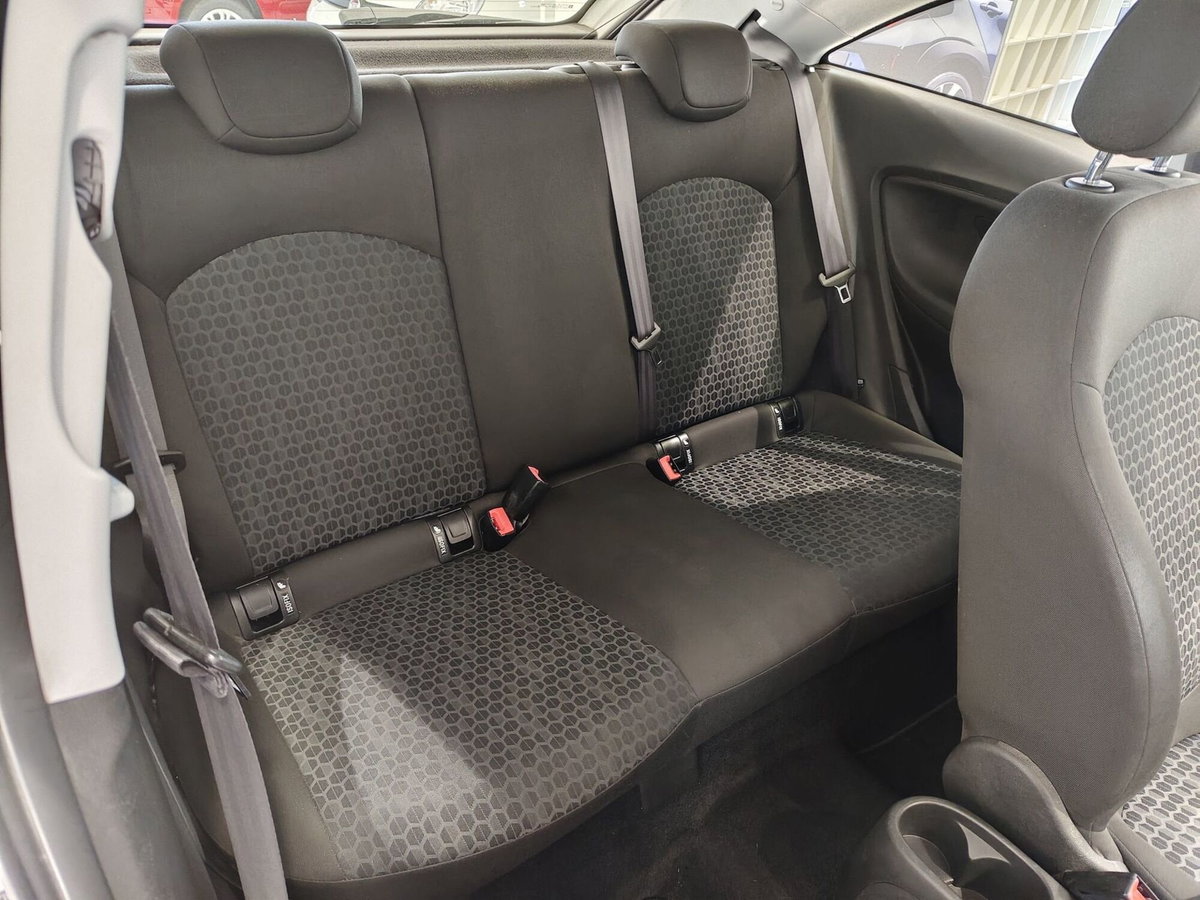 Opel Corsa 1.3 3 porte SR (6)