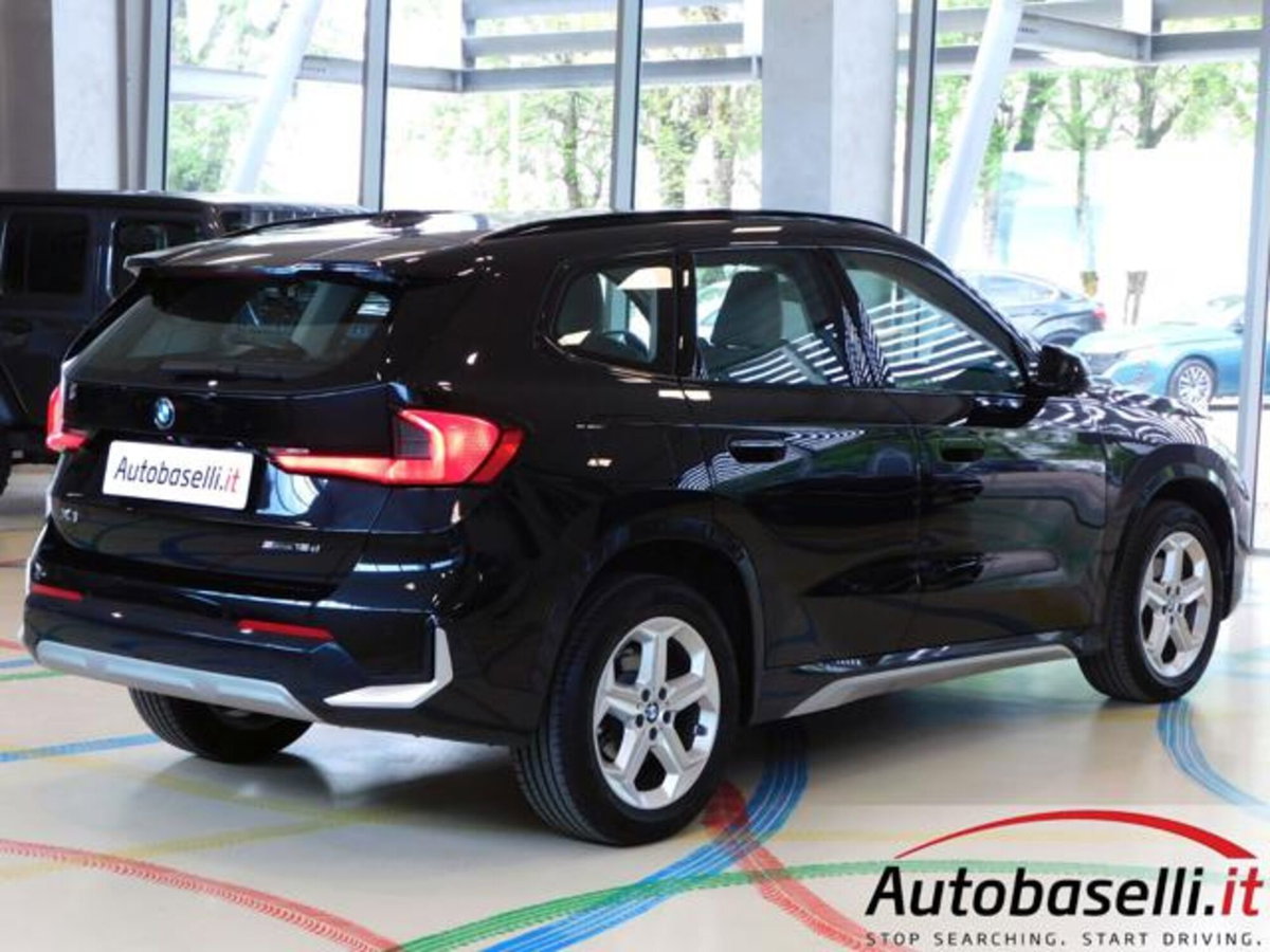BMW X1 sDrive 18d xLine (18)