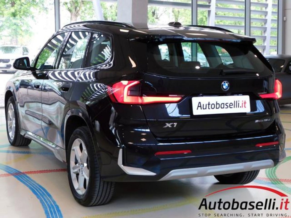 BMW X1 sDrive 18d xLine (20)