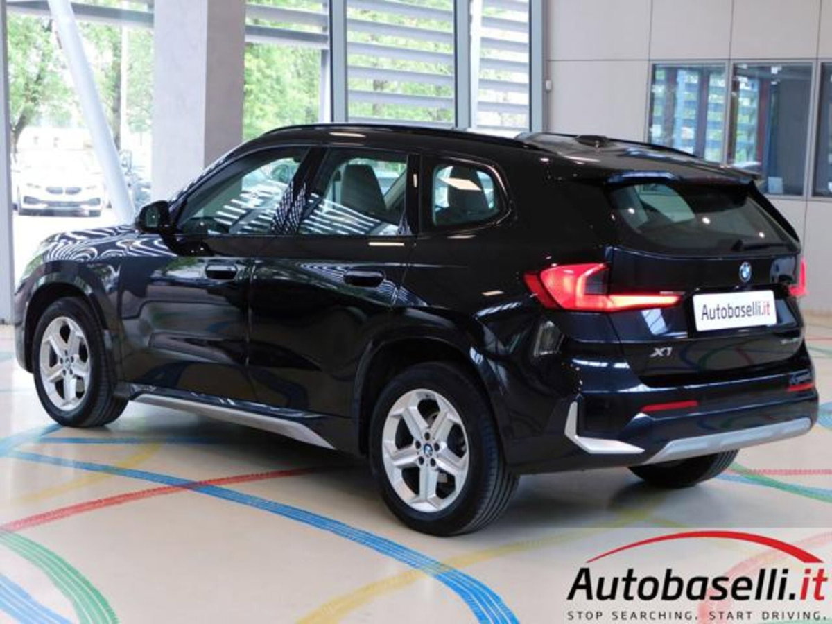 BMW X1 sDrive 18d xLine (4)