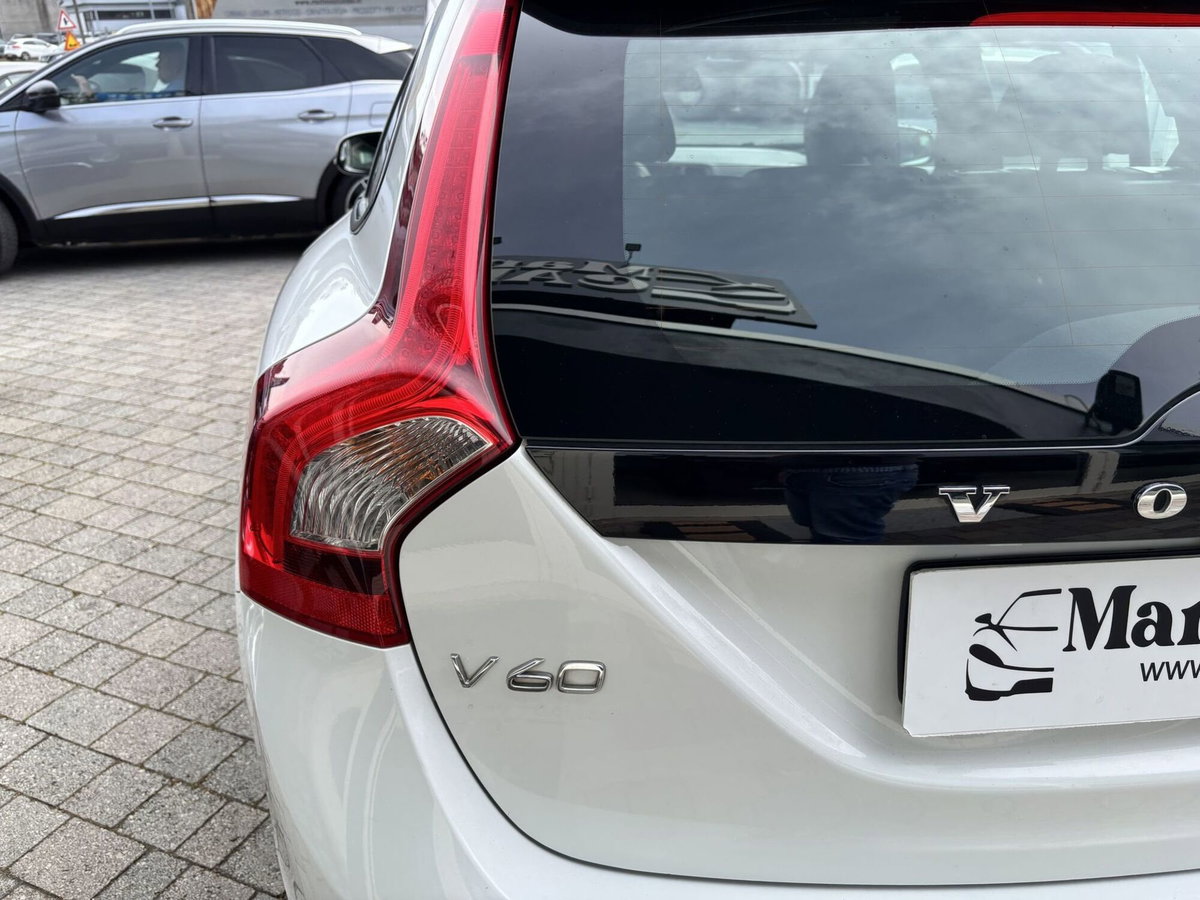 Volvo V60 D2 Dynamic Edition (10)