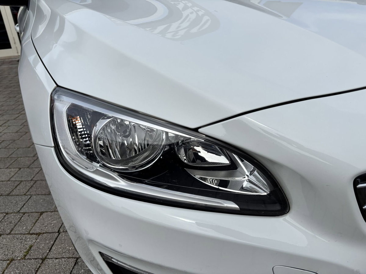 Volvo V60 D2 Dynamic Edition (15)