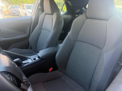Toyota Toyota C-HR 1.8 hev Active fwd e-cvt (10)