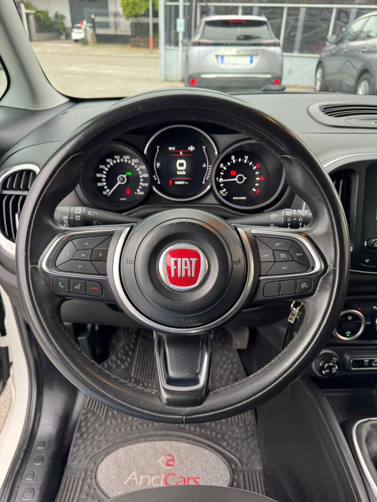 Fiat 500L 1.6 Multijet 120 CV Cross (7)