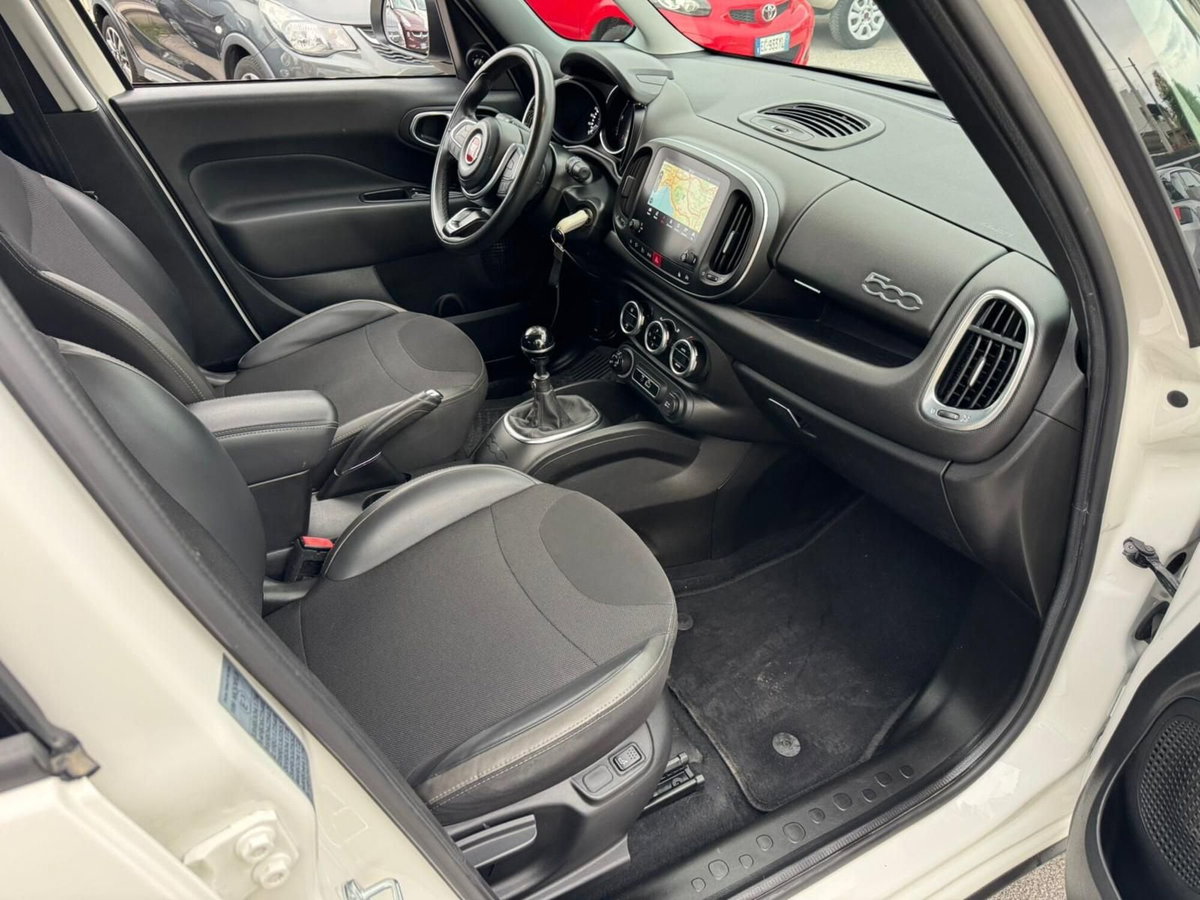 Fiat 500L 1.6 Multijet 120 CV Cross (9)