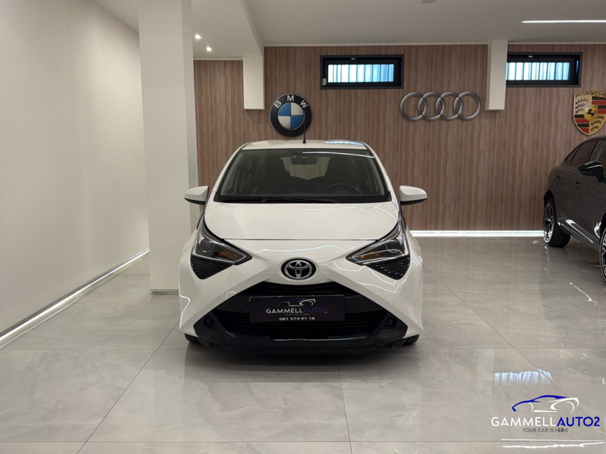Toyota Aygo 1.0 VVT-i 72 CV 5 porte x-cite MMT