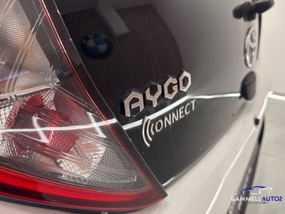 Toyota Aygo 1.0 VVT-i 72 CV 5 porte x-cite MMT (10)