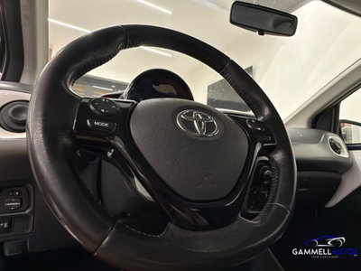 Toyota Aygo 1.0 VVT-i 72 CV 5 porte x-cite MMT (12)