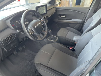 Dacia Jogger 1.0 tce Extreme UP Gpl 100cv (8)