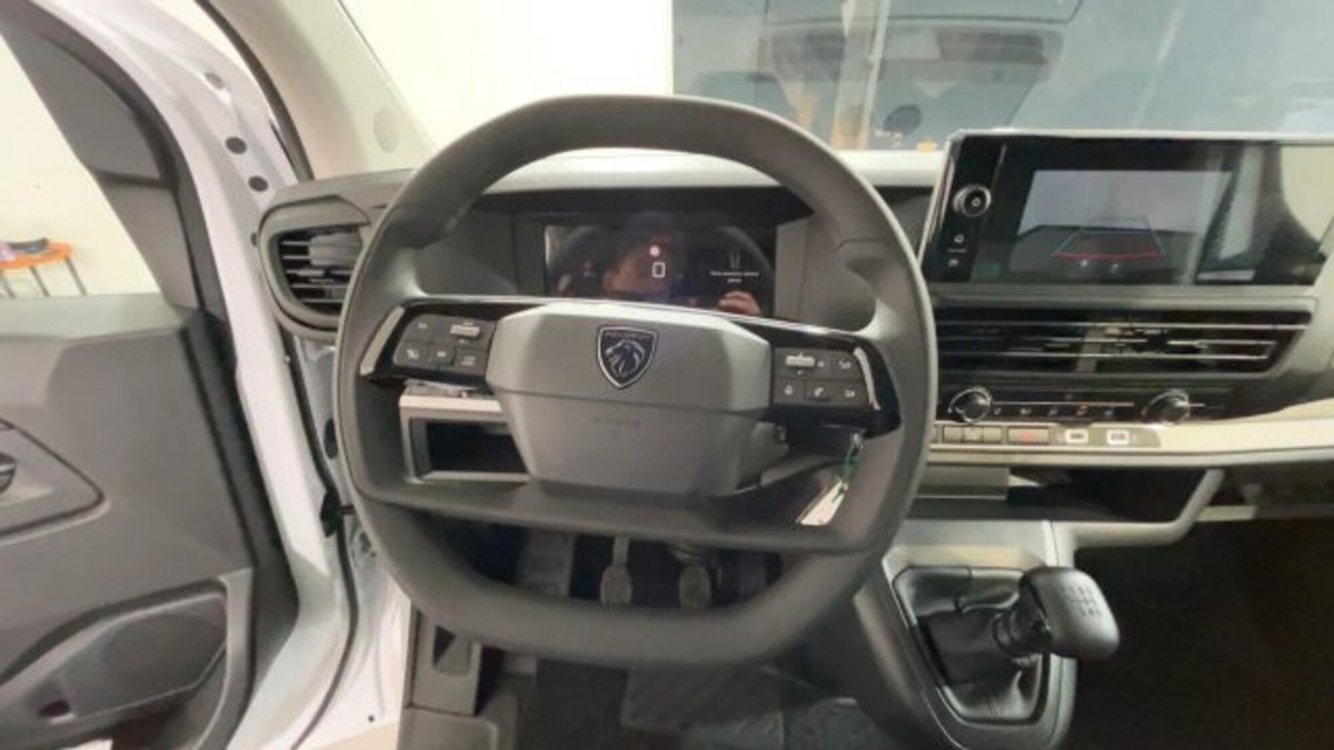 Peugeot Expert Furgone std 1.5 diesel 120cv S&S (11)