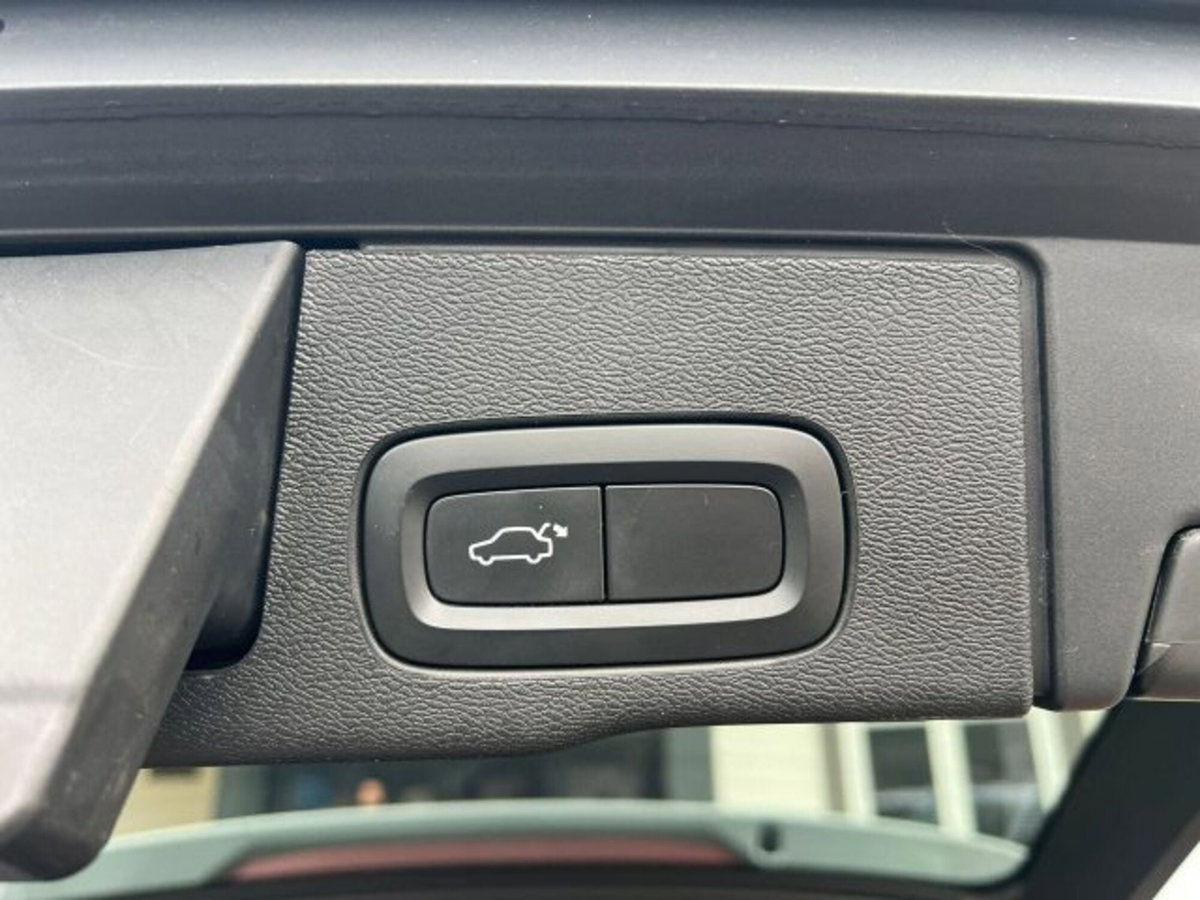 Volvo XC60 D4 Geartronic R-design (18)