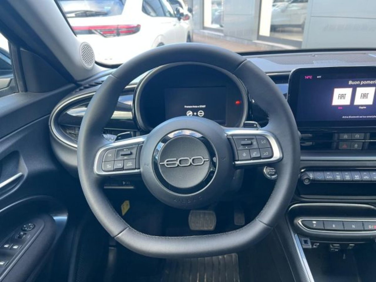 Fiat 600 1.2 hybrid Icon 145cv auto (14)