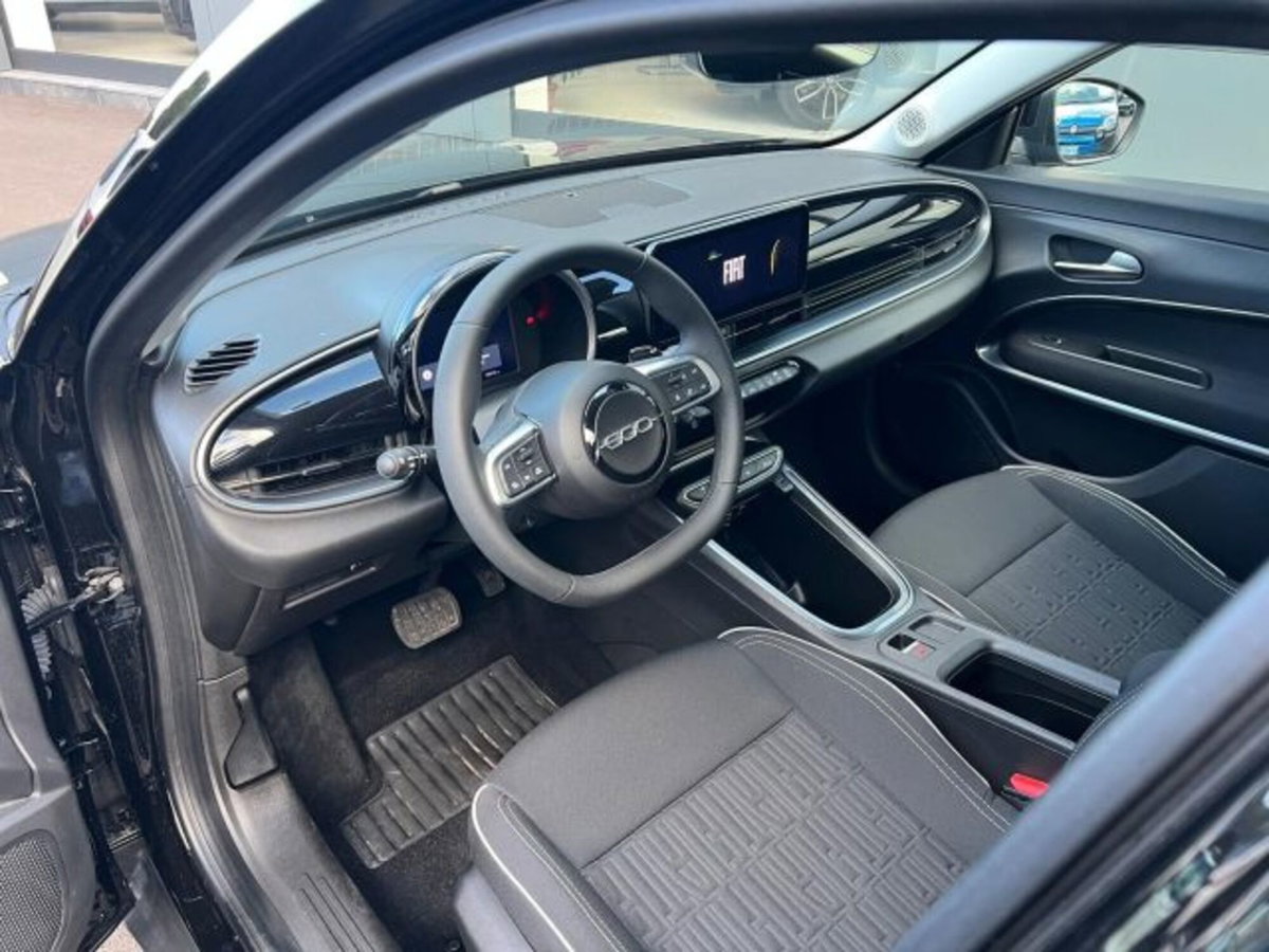 Fiat 600 1.2 hybrid Icon 145cv auto (6)
