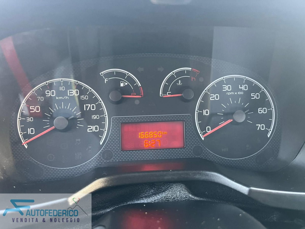 Peugeot Bipper 1.3 HDi 80 Outdoor (8)