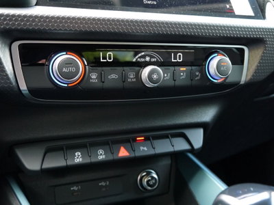 Audi A1 allstreet 30 1.0 tfsi Identity Contrast 116cv s tronic (17)