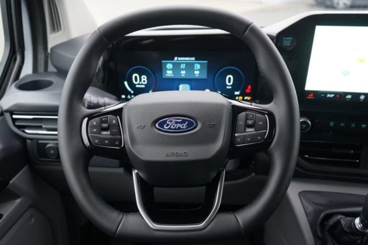 Ford Tourneo Custom 320 2.0 ecoblue 136cv Titanium L1H1 AWD A8 (20)