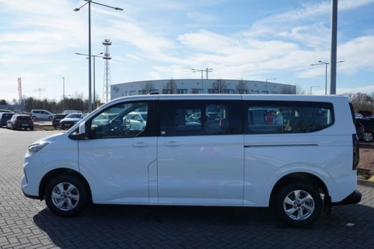 Ford Tourneo Custom 320 2.0 ecoblue 136cv Titanium L1H1 AWD A8 (9)