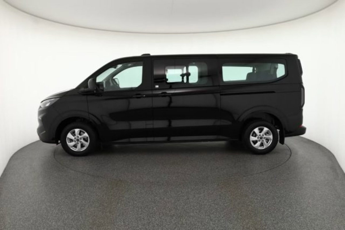 Ford Tourneo Custom 320 2.0 ecoblue 136cv Titanium L1H1 AWD A8 (2)
