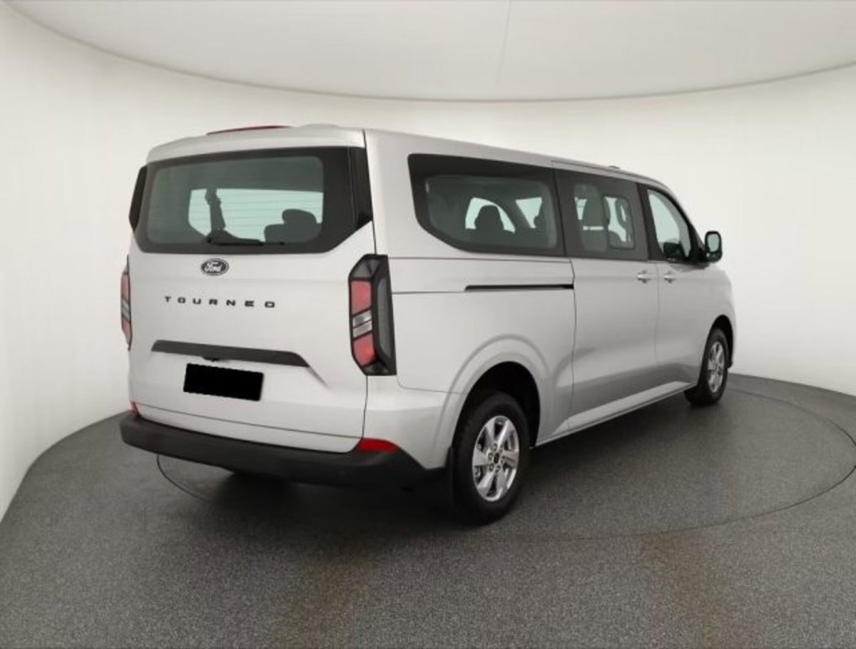 Ford Tourneo Custom 320 2.0 ecoblue 136cv Titanium L1H1 AWD A8 (5)