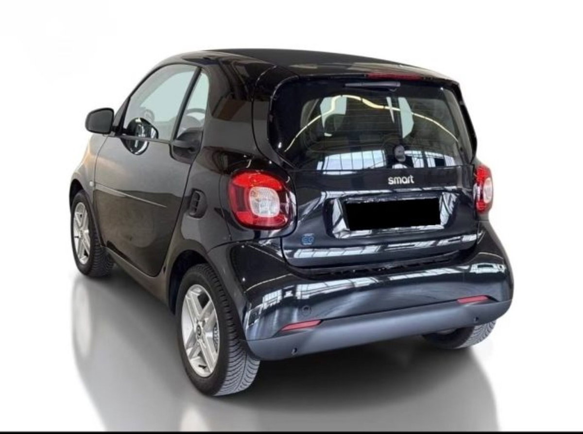 smart Fortwo EQ Racingreen (22kW) (4)