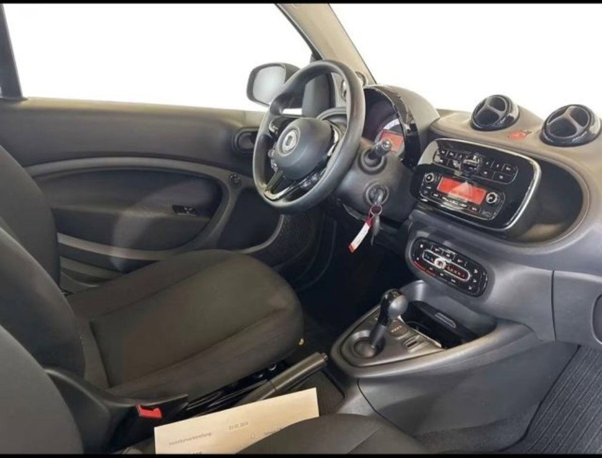smart Fortwo EQ Racingreen (22kW) (5)