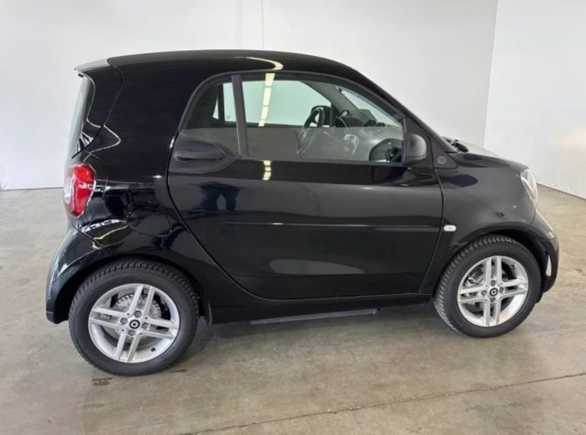 smart Fortwo EQ Racingreen (22kW) (6)
