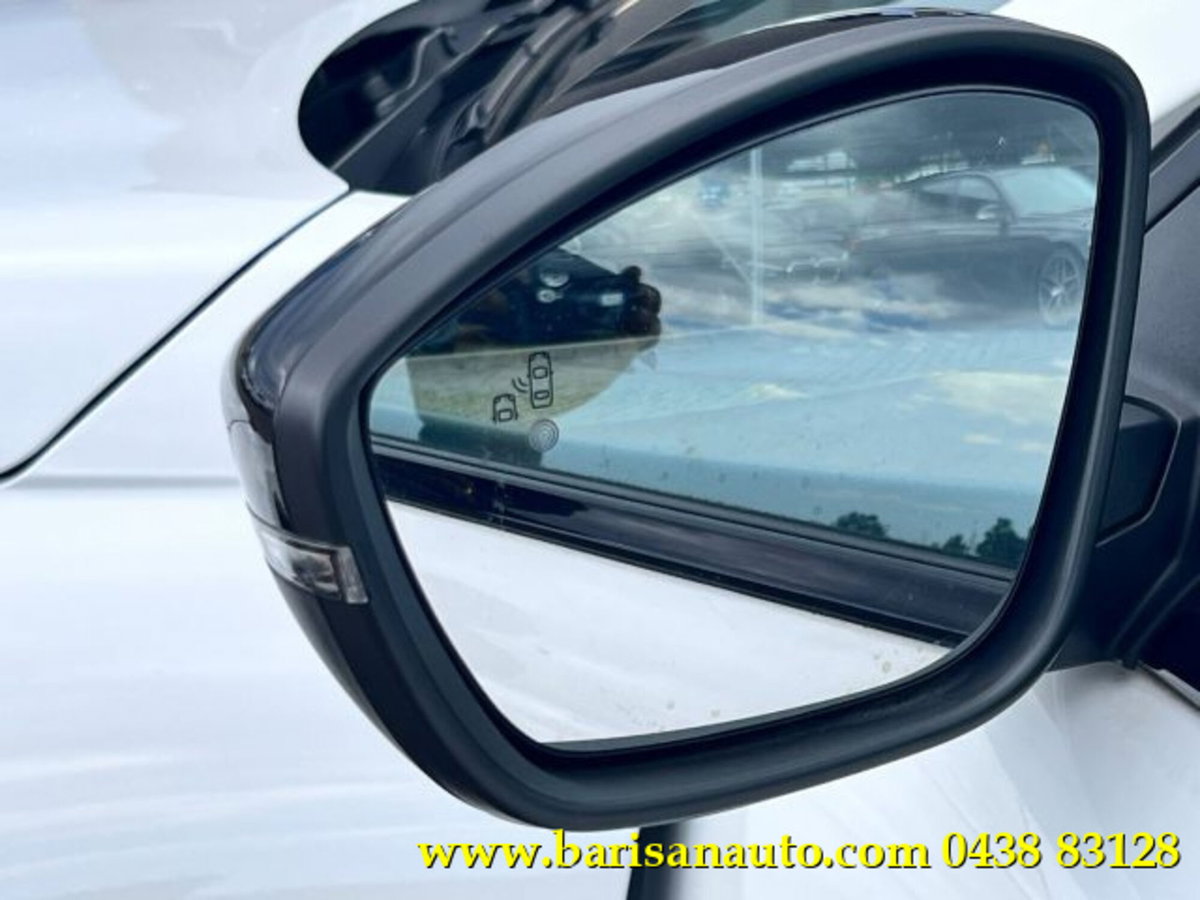 Lancia Ypsilon 1.2 mhev Edizione Cassina e-dct (13)
