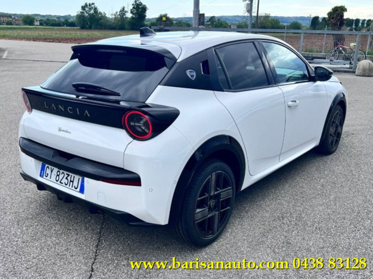 Lancia Ypsilon 1.2 mhev Edizione Cassina e-dct (3)
