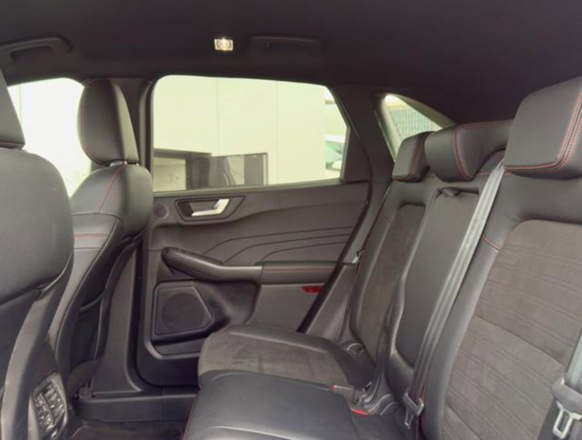 Ford Kuga 1.5 EcoBlue 120 CV aut. 2WD ST-Line X Design (18)