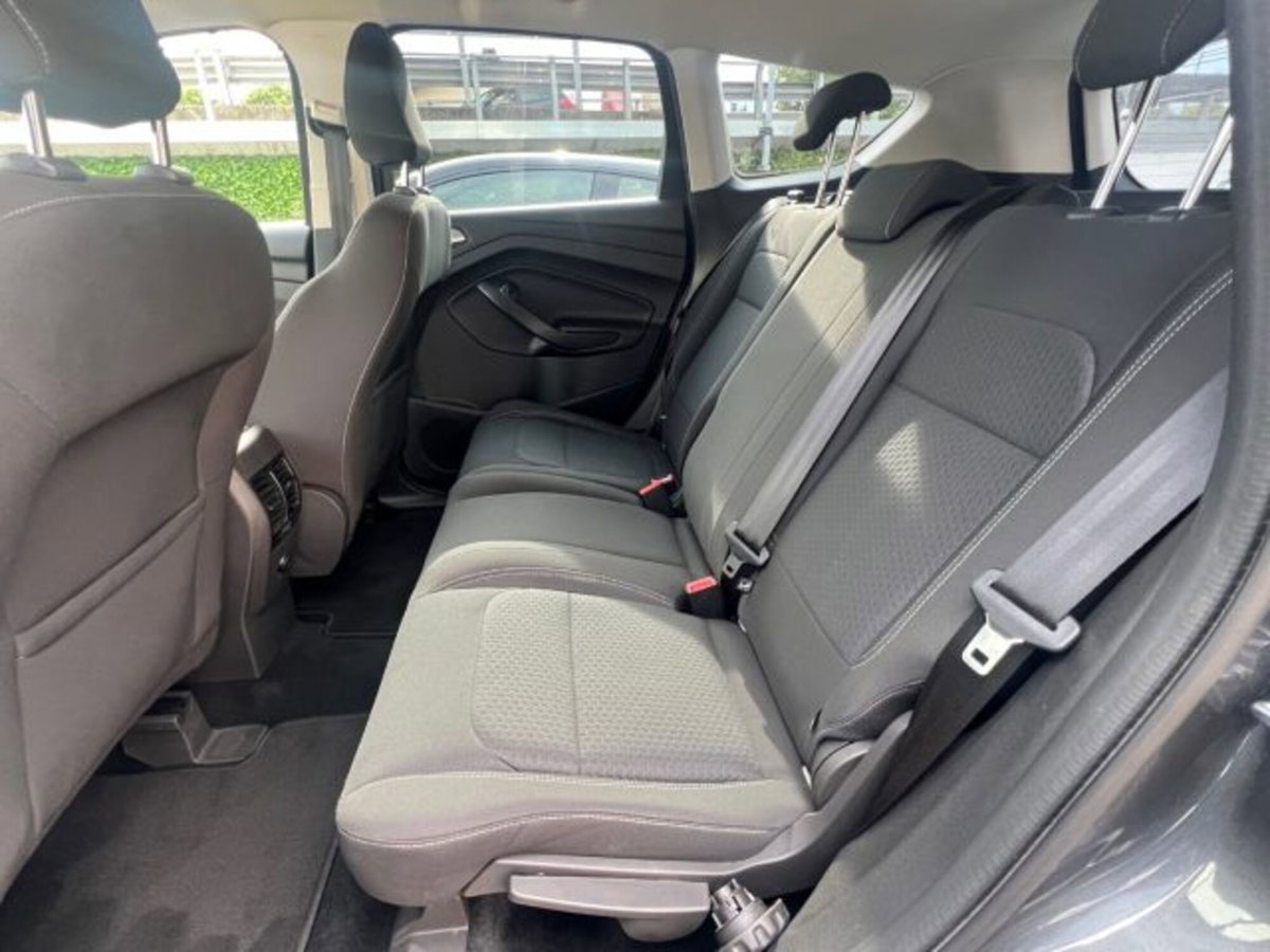 Ford Kuga 2.0 TDCI 120 CV S&S 2WD Plus (13)
