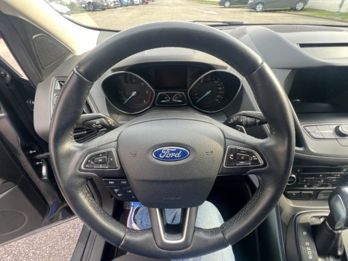 Ford Kuga 2.0 TDCI 120 CV S&S 2WD Plus (16)