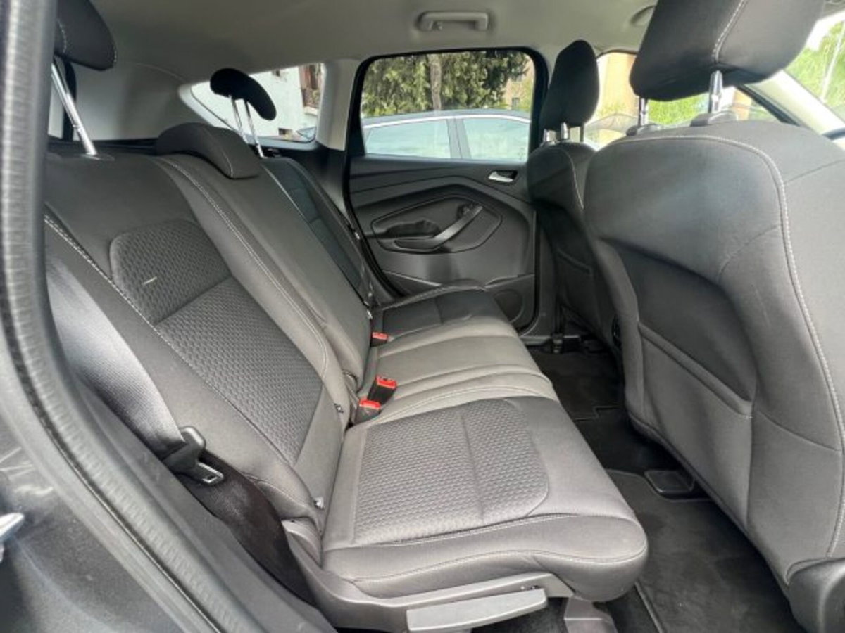 Ford Kuga 2.0 TDCI 120 CV S&S 2WD Plus (20)
