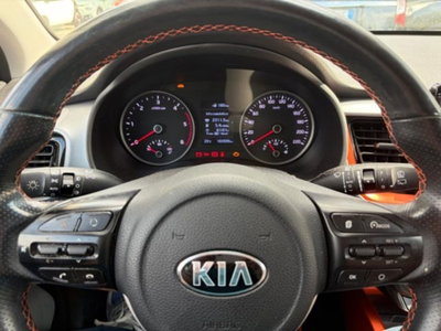 Kia Stonic 1.6 CRDi 110 CV Urban (14)