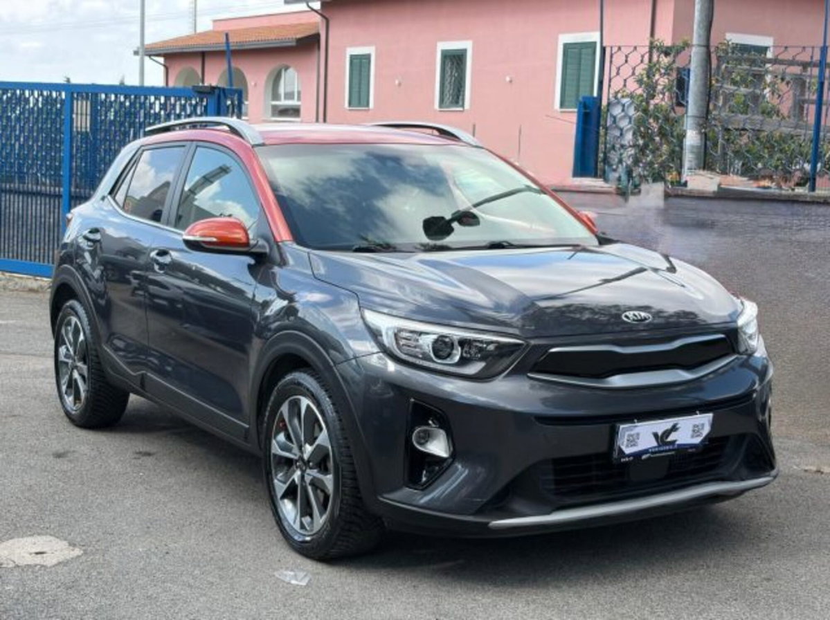 Kia Stonic 1.6 CRDi 110 CV Urban (3)