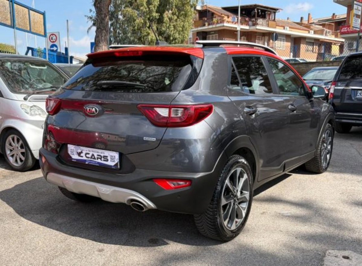 Kia Stonic 1.6 CRDi 110 CV Urban (4)