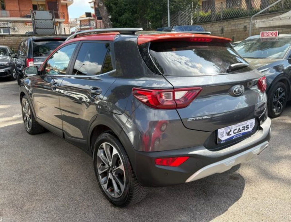 Kia Stonic 1.6 CRDi 110 CV Urban (6)