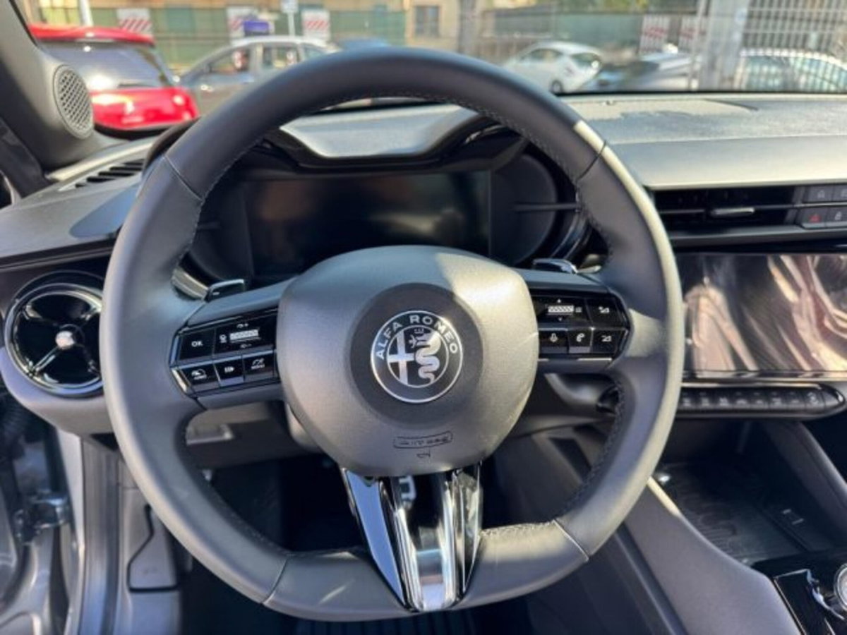 Alfa Romeo Junior 1.2 ibrida 145cv edct6 (10)