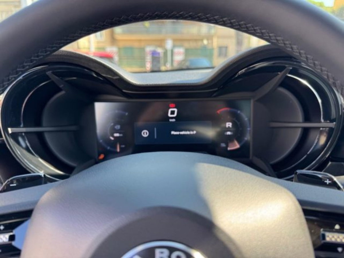 Alfa Romeo Junior 1.2 ibrida 145cv edct6 (12)