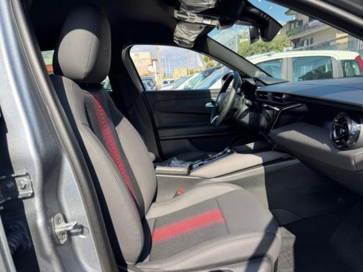 Alfa Romeo Junior 1.2 ibrida 145cv edct6 (9)