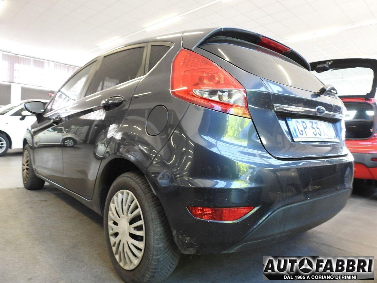 Ford Fiesta 1.4 5 porte Bz.- GPL Titanium (3)