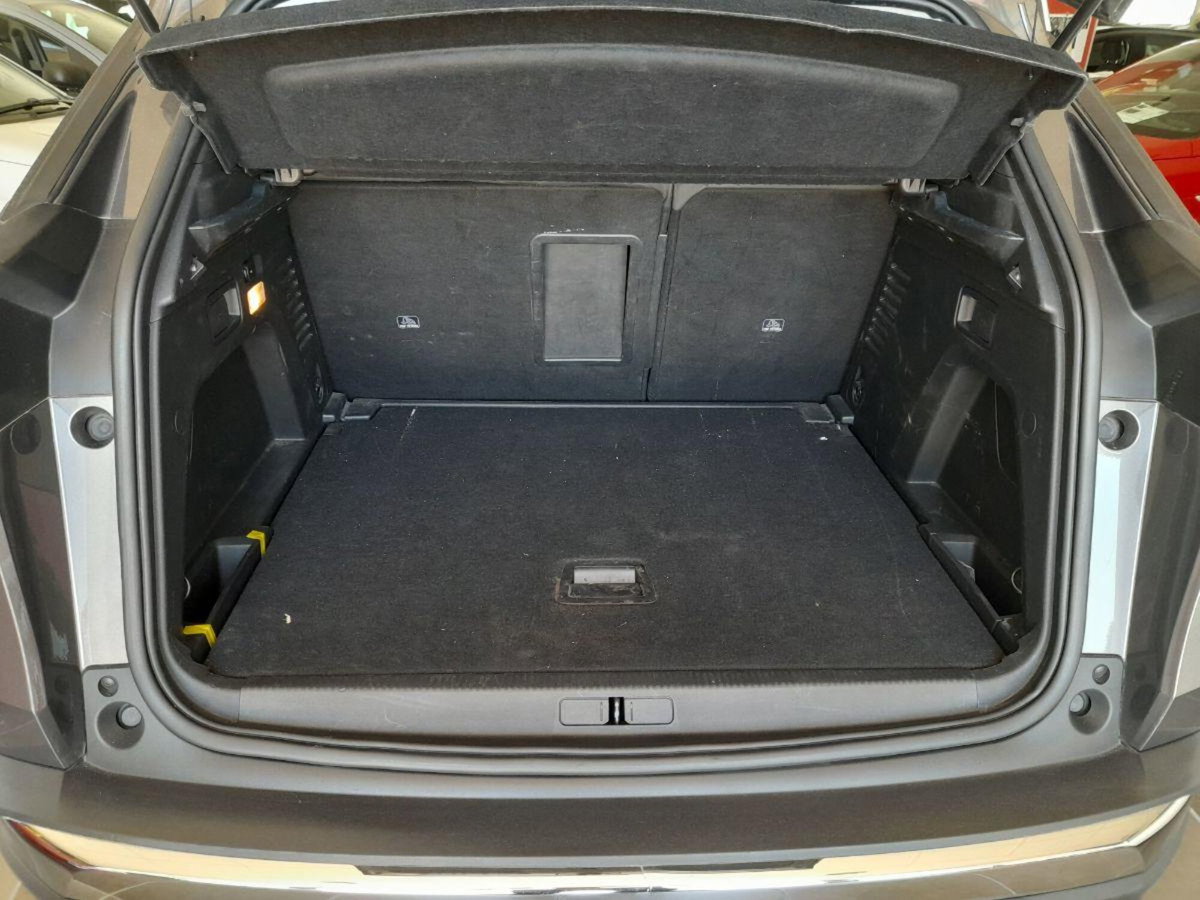 Peugeot 3008 BlueHDi 130 S&S EAT8 Allure Pack (17)